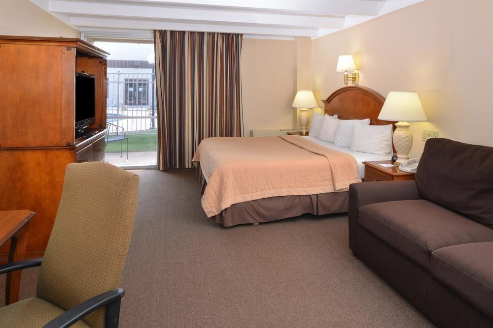 Americas Best Value Inn - Campus View Eau Claire Eksteriør bilde