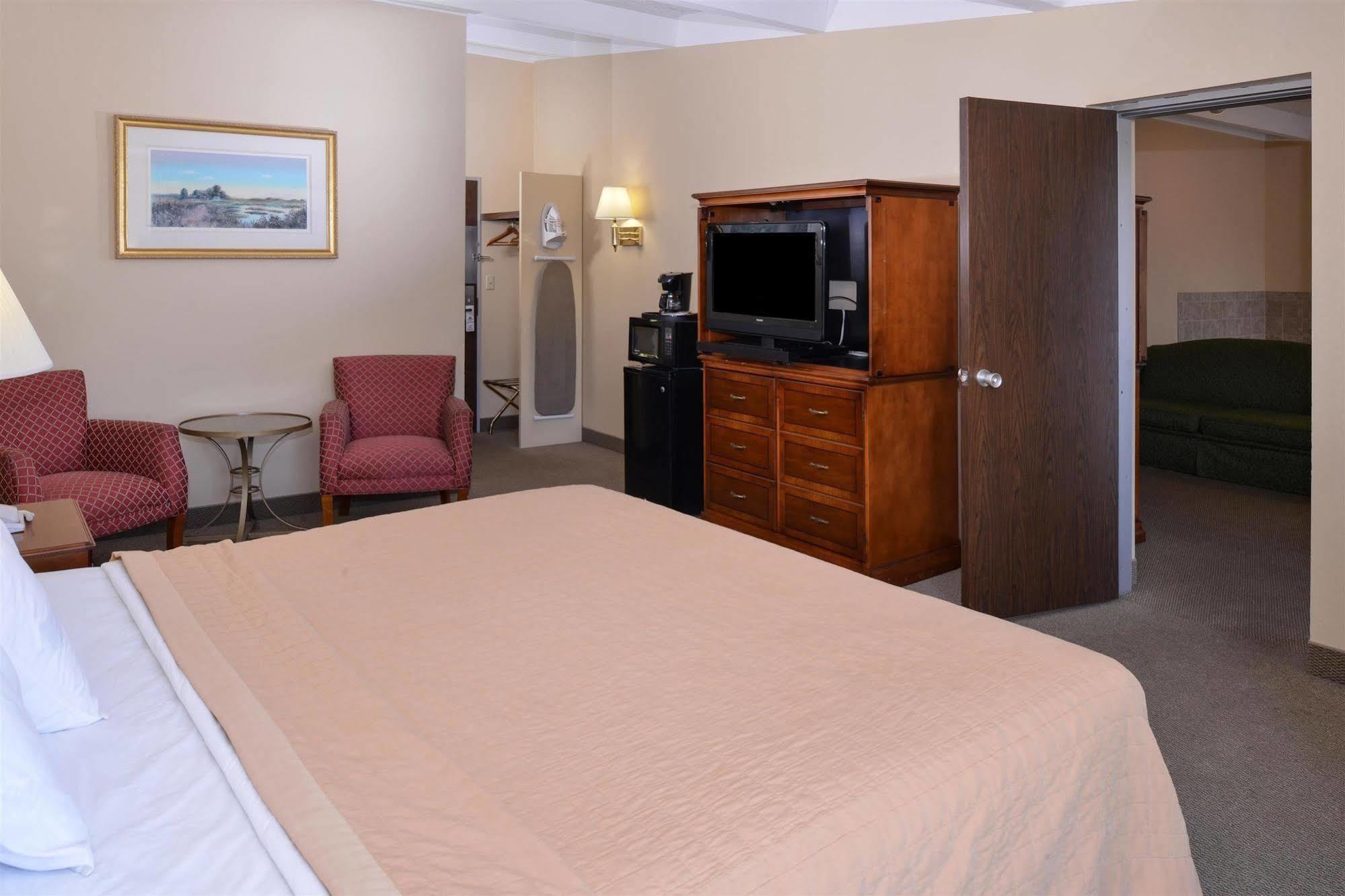 Americas Best Value Inn - Campus View Eau Claire Eksteriør bilde